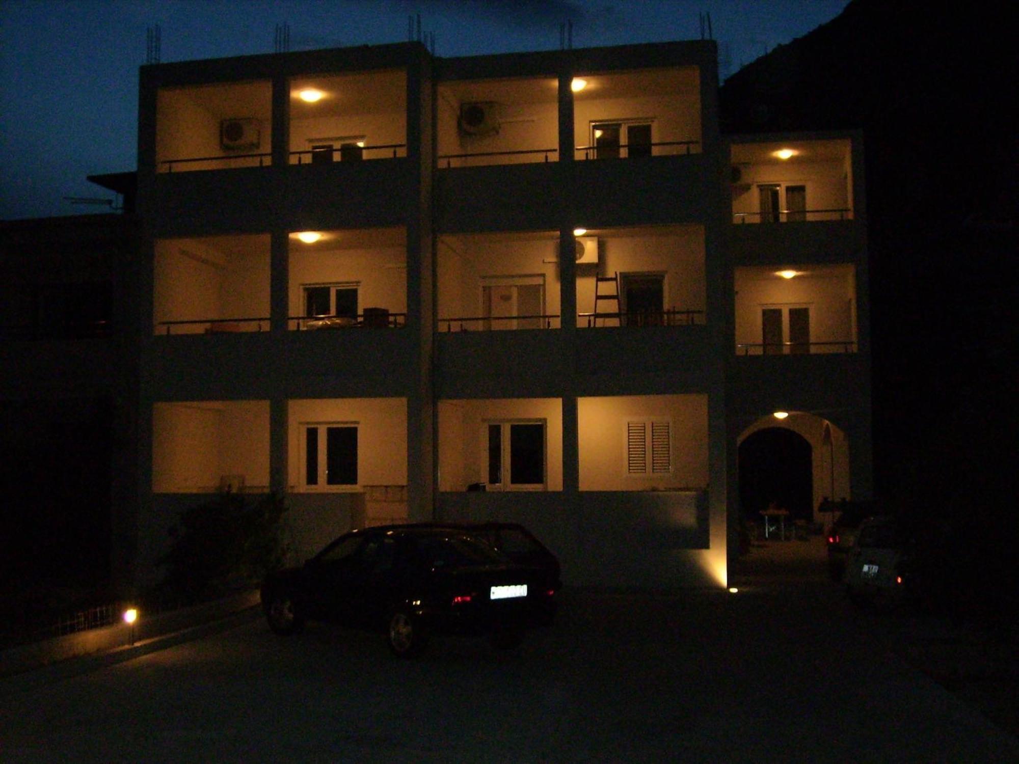Apartments Ante Omiš Eksteriør billede