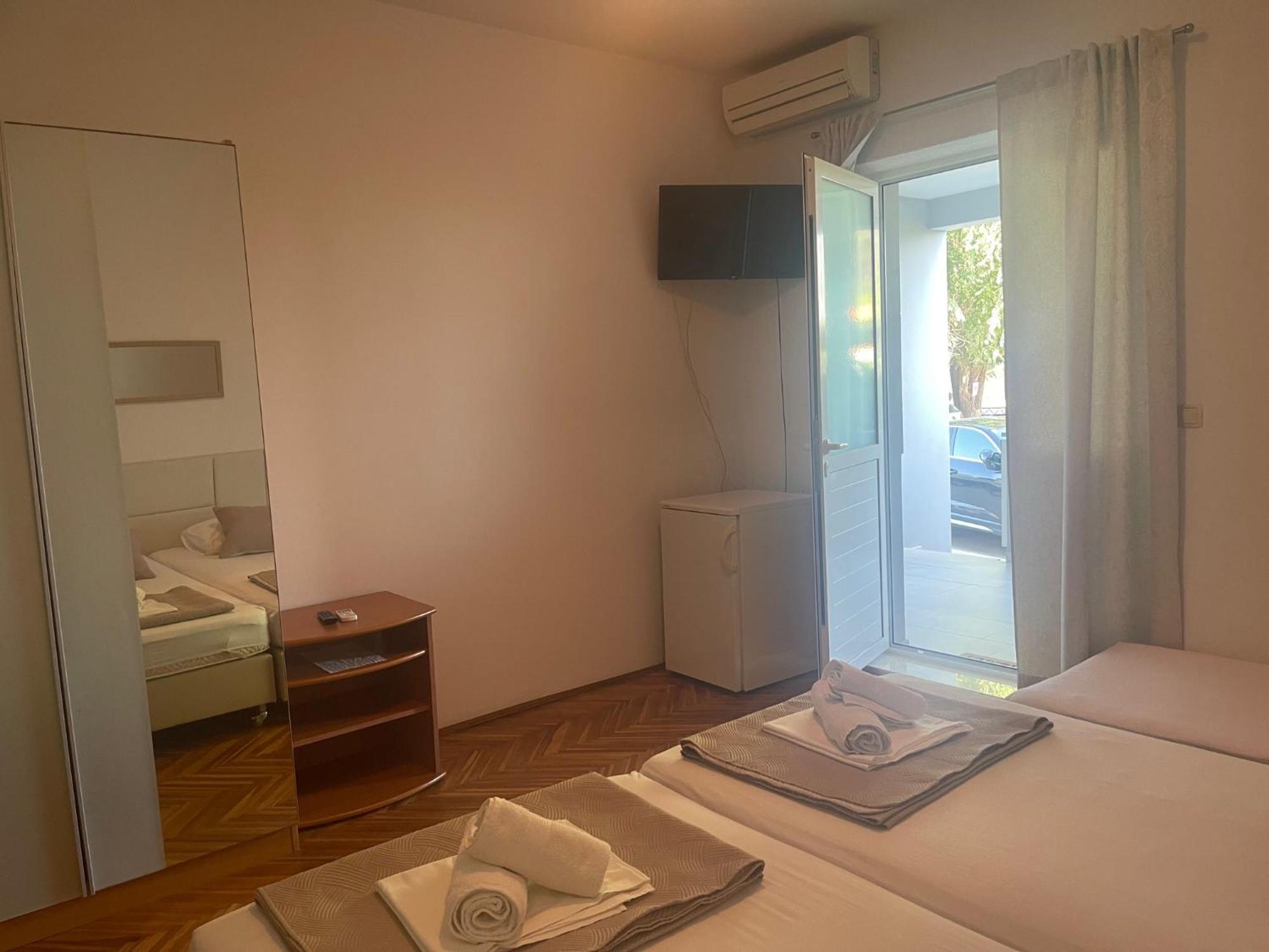 Apartments Ante Omiš Eksteriør billede