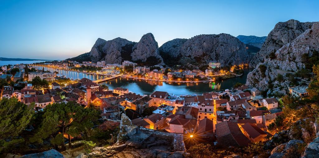 Apartments Ante Omiš Eksteriør billede