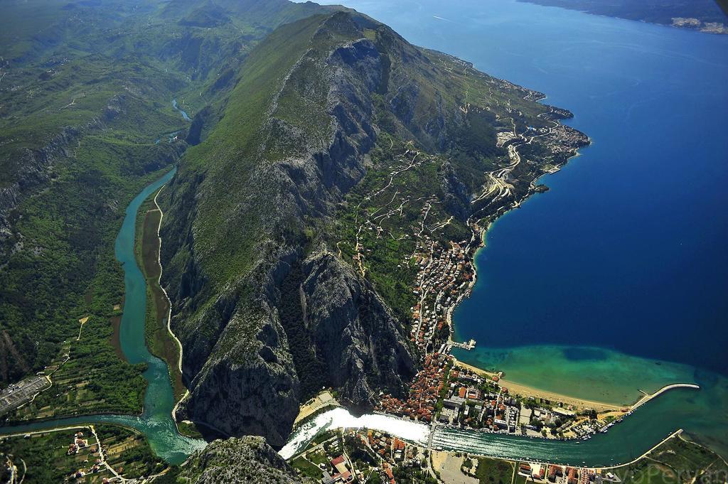 Apartments Ante Omiš Eksteriør billede