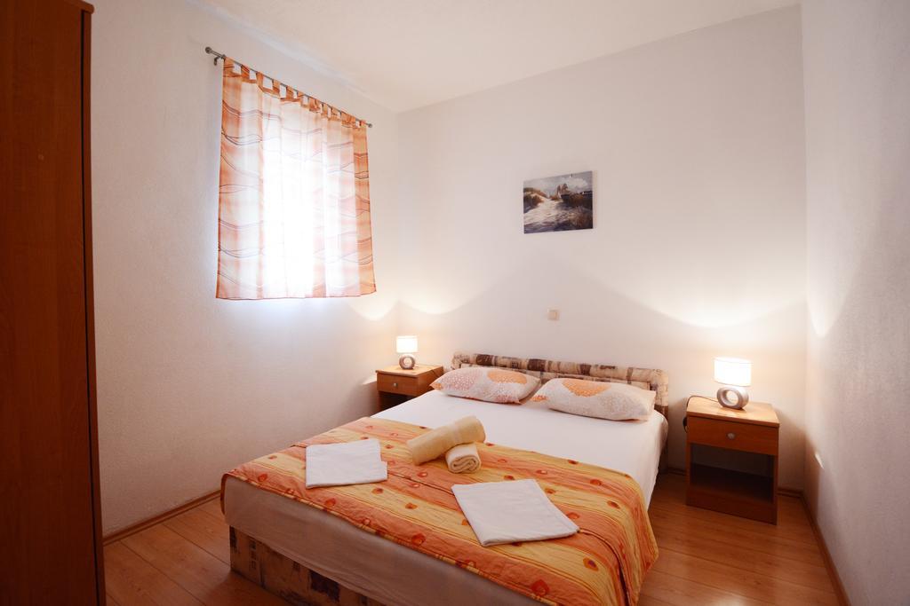 Apartments Ante Omiš Eksteriør billede